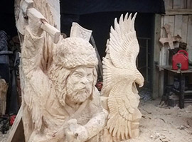 Large Chainsaw Carvings