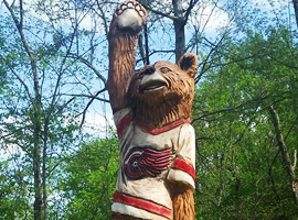 Good Neighbor Bear Stump Carving